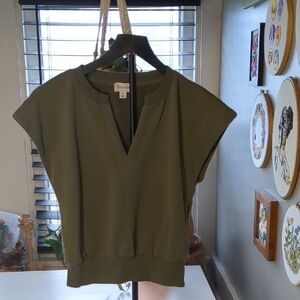 Evereve Women's Olive Blouse